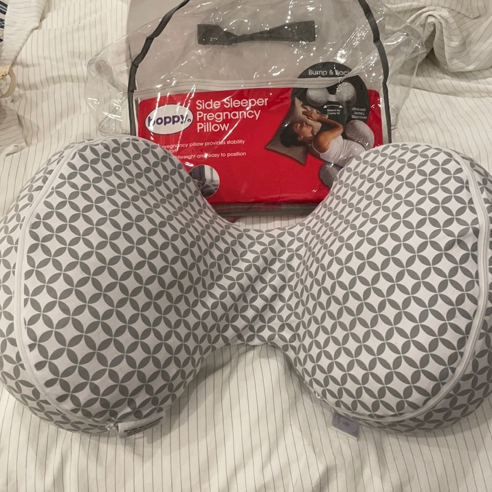 Boppy side sleeper pregnancy pillow